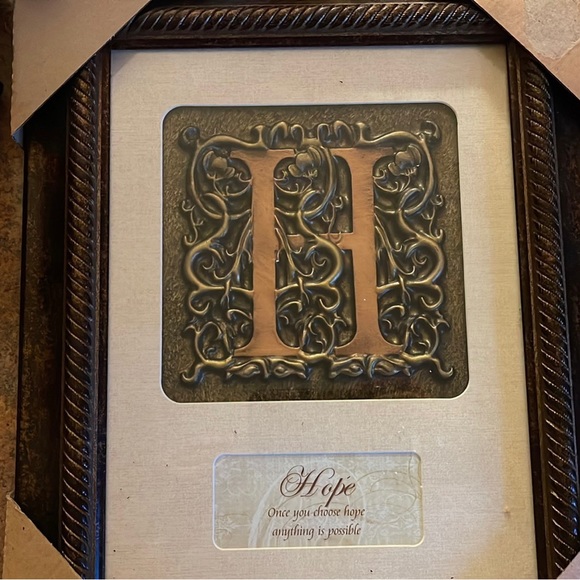 Home decor - Picture 2 of 3